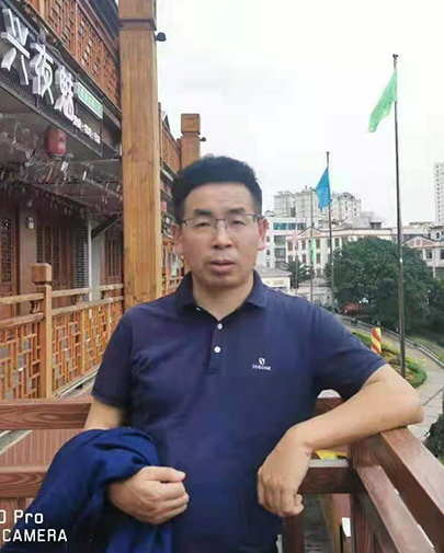 郝成华