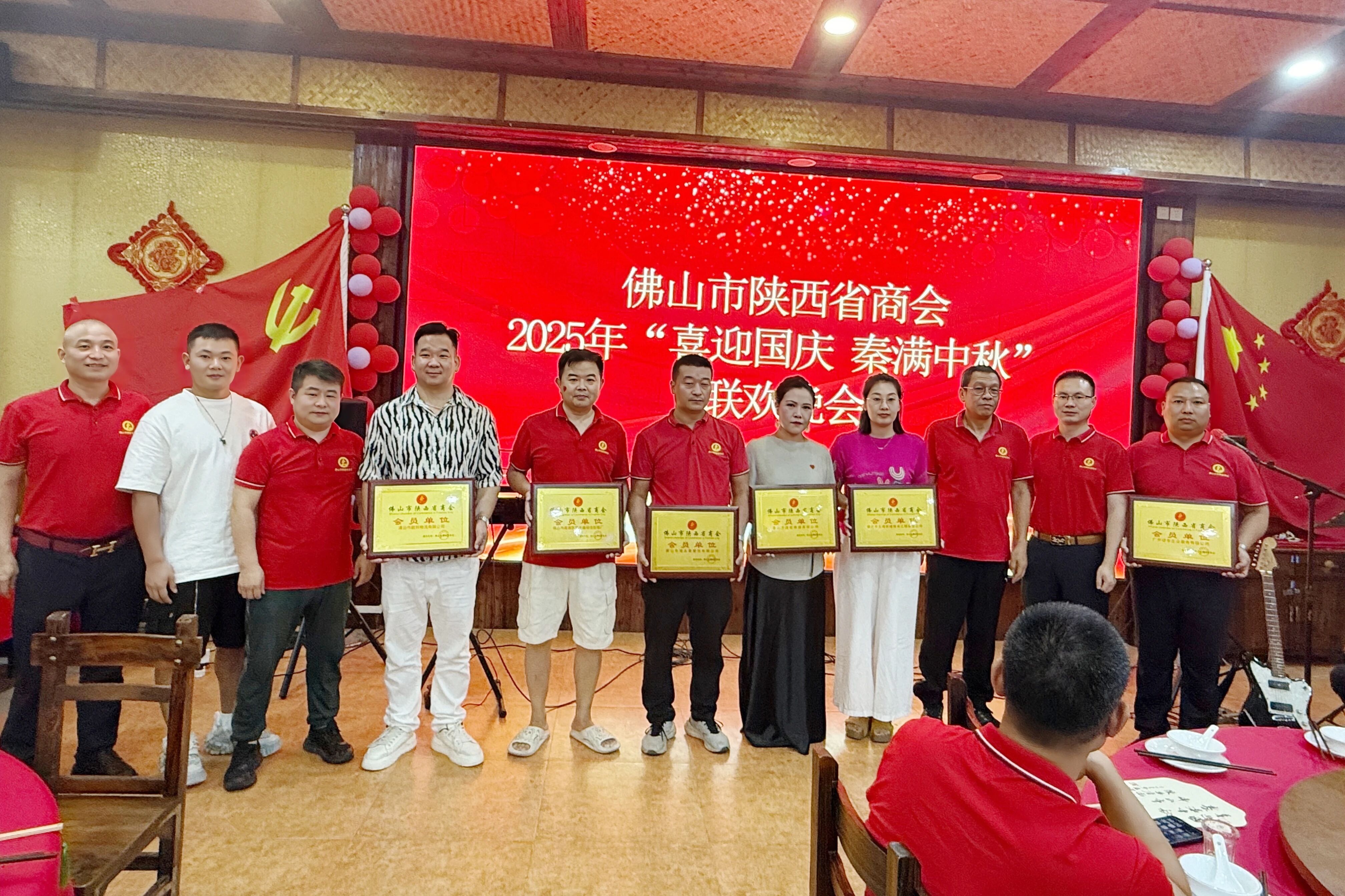 f1155449be90e204d3c7983909be8176.jpg